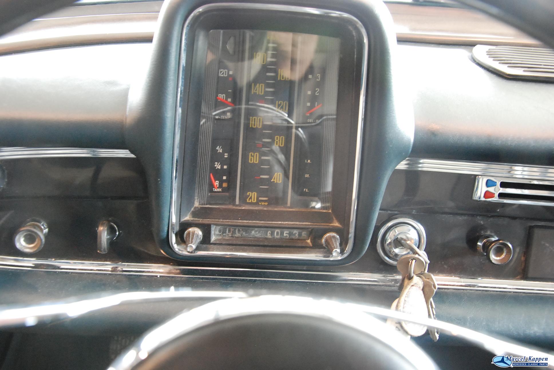 Mercedes 230 1966 60.535km - Afbeelding 19