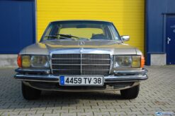 Alternative view of Mercedes 350SE 12-1974 260.000km