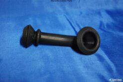 Alternative view of Doorvoerrubber bekabeling koplamp v.nr. 1105460085