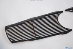 Alternative view of Grill net links en rechts v.nr. 1138800385 en v.nr. 1138800485 repro
