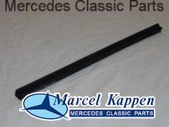 A stijl rubber links origineel v.nr. 1137251766
