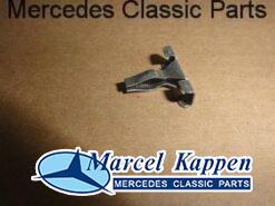 Klem sierlijst grill verticaal v.nr. 0019886178