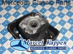 Motorsteun links 200 en 230 met M102 vanaf 1980 v.nr. 1232414613