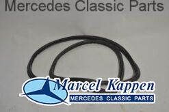 achterruitrubber W126 1e serie 4-deurs modellen tot 9e maand 1985  v.nr. 1266780120  Origineel