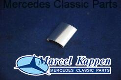 Verbinding aluminium lijst in ruit rubber lengte 25mm breedte 20mm v.nr. 1106780437