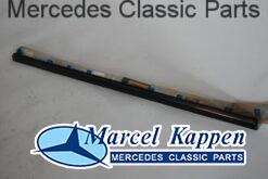 Lijst op portier links onder v.nr. 1236981180 NOS