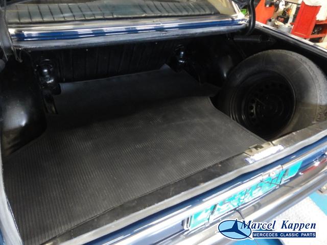Mercedes 280 1972 65.940km - Afbeelding 65