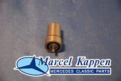 Alternative view of Nozzle verstuiver Diesel OM615 616 617 621 v.nr. 0000176912 NOS