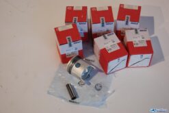 Zuigerset 230SL M127981 1e serie vroege uitvoering diameter 82mm lengte 104.20mm pistonpen 24mm v.nr. 1270308317