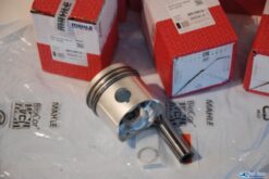 Alternative view of Zuigerset 230SL M127981 diameter 82mm lengte 84.2mm pistonpen 24mm v.nr. 1270309917